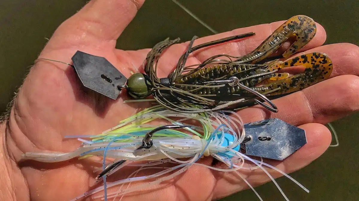 Bladed swim jig