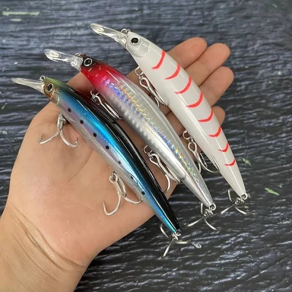 Diving minnow / crankbait